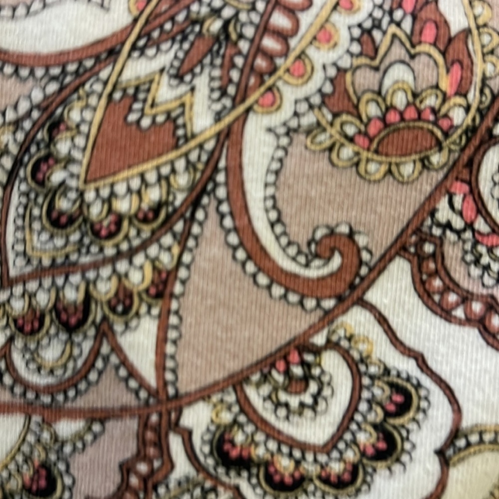 Dusty Rose Paisley Tee - Picture 7 of 7